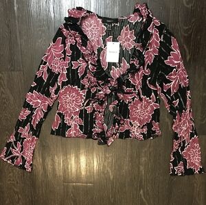 Forever 21 Floral Ruffled Split-Hem Top